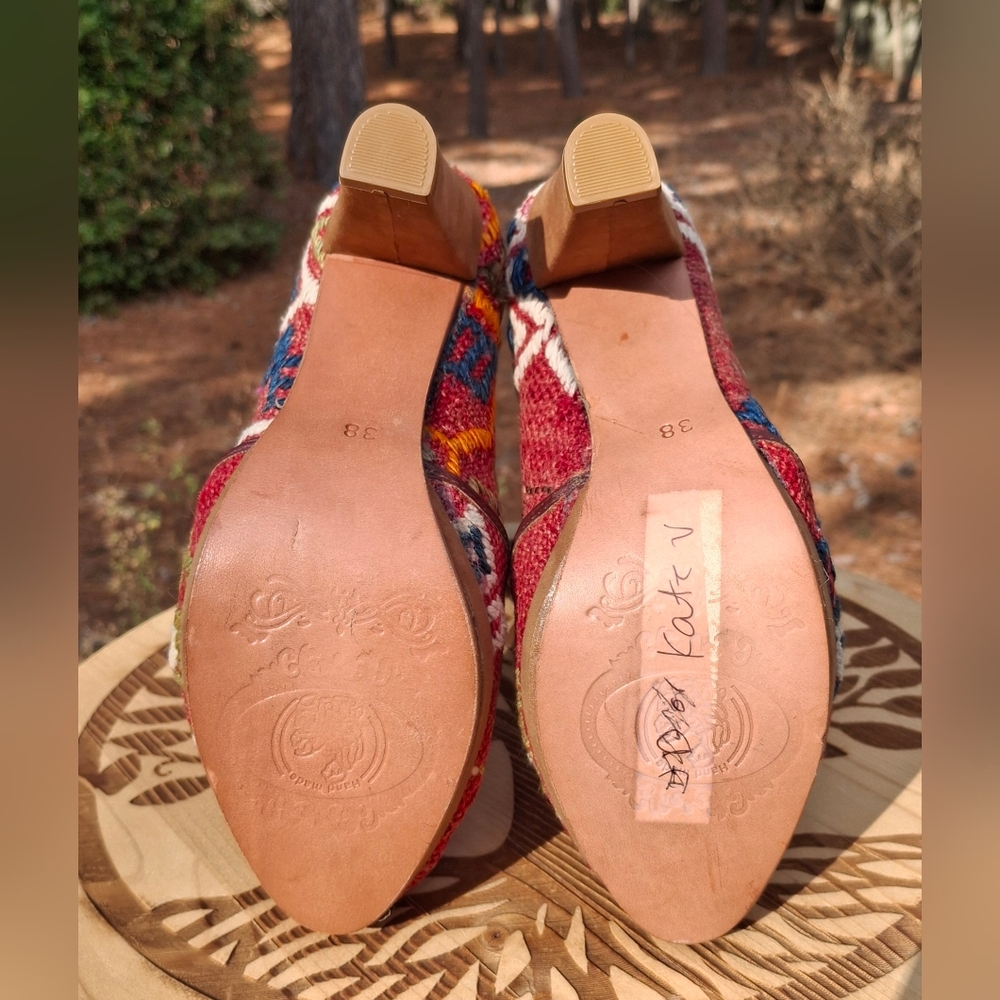 Women's Kilim & Leather Handmade One Of A Kind Heeled Boots Size 7.5 - Picture 9 of 11